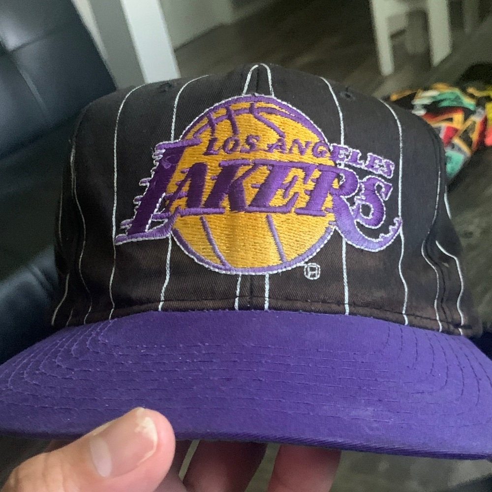 STARTER Black and Purple Los Angeles Lakers Hat vintage
